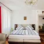 Castor Πανδοχείο
